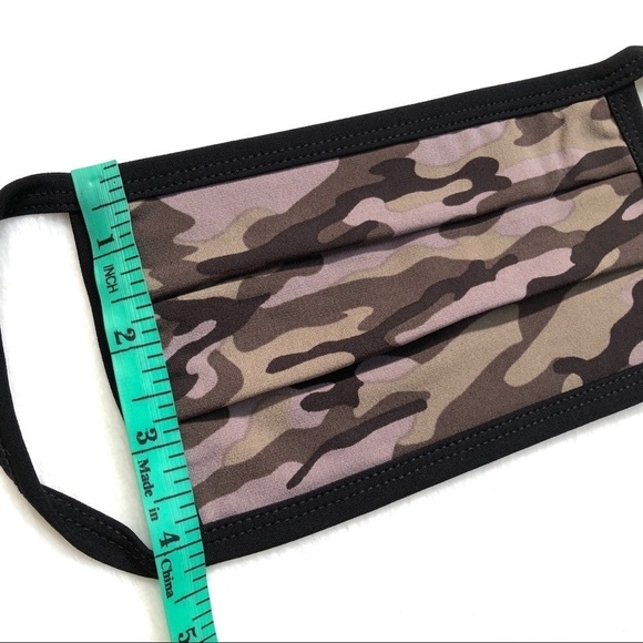 🔴 5 for $10 ONE Zenana Camouflage Print Cotton Face Mask - Picture 7 of 7